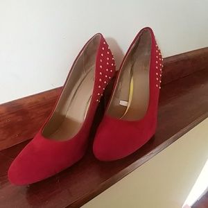 *FINIAL SALE* Red velvet heels.